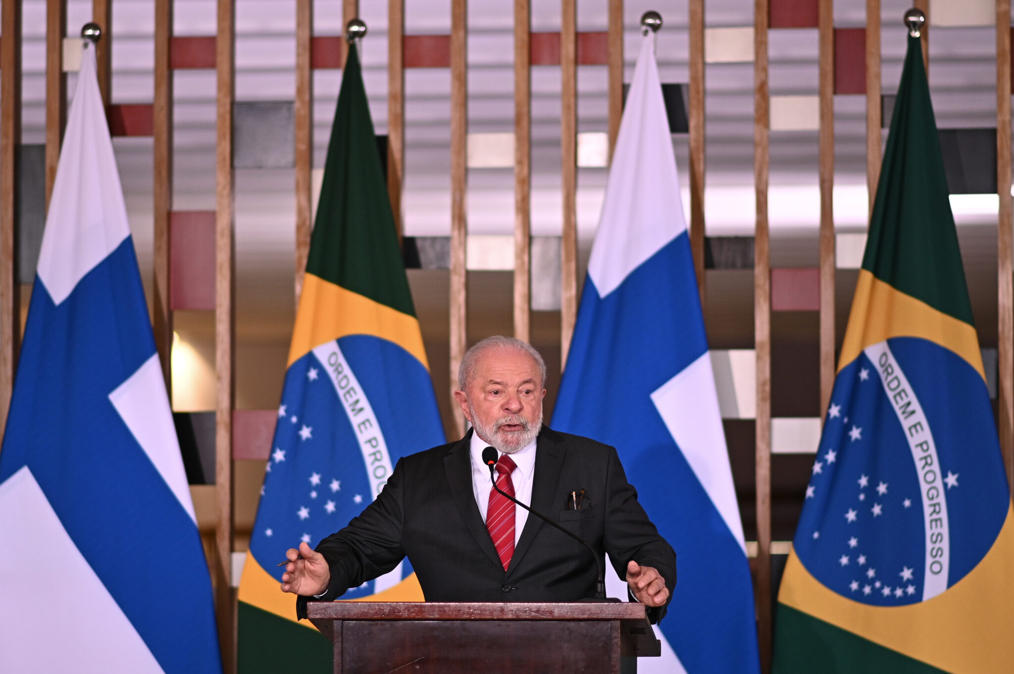 Lula conversará com Von der Leyen sobre a guerra na Ucrânia e o acordo Mercosul-UE