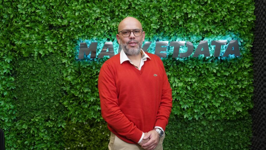 Luis González Carísimo, CEO de Carbono quien habló sobre los servicios de la empresa para el WRC.